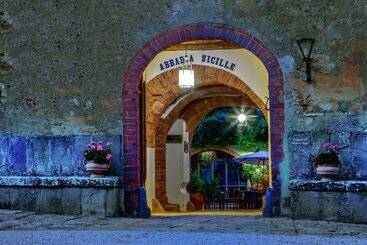 فندق Abbadia Sicille Relais