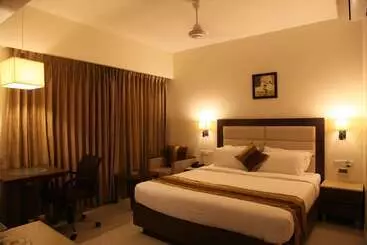 فندق Le Grande Residency Unmarried Couples Are Not Allowed