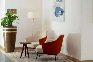 בית מלון כפרי Doubletree By Hilton Shymkent