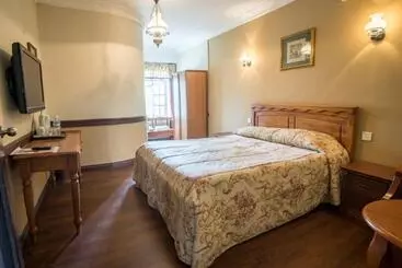 Отель The Bala's Holiday Chalet