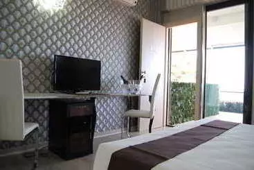 Majestic Luxury Hotel Castro