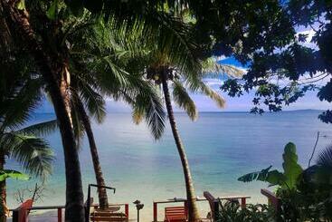 مبيت وإفطار Las Palmeras Oceanview Hotel And Dive Center