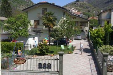 住宿加早餐  Mandoué