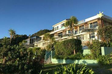 فندق على الطريق San Marino Motor Lodge Absolute Beachfront