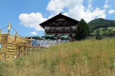 ホテル Lesacherhof