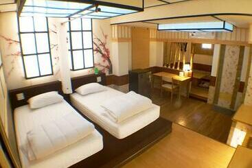 Hotel โรงแรมชิบะรูม นครราชสีมา เซ็นทรัลโคราช