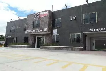 Motel & Hotel Aljibe