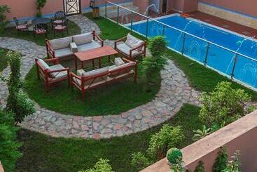 אתר נופש اشبيليا Ishbilia