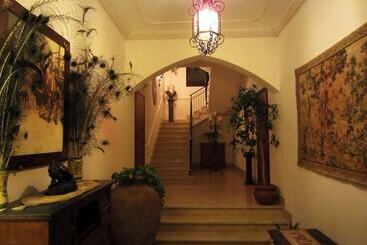 Bed and Breakfast Candalù Hotels Villa Giardinata