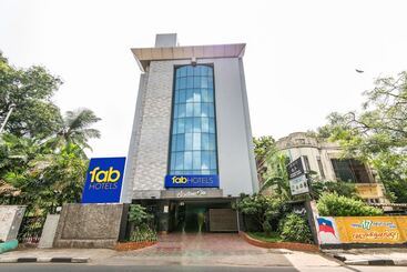 Fabhotel Santhome Inn