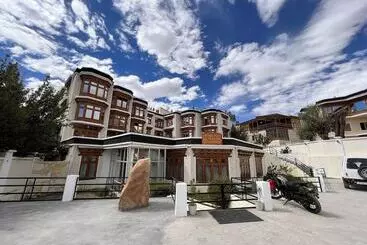 Hotel New Glacier View