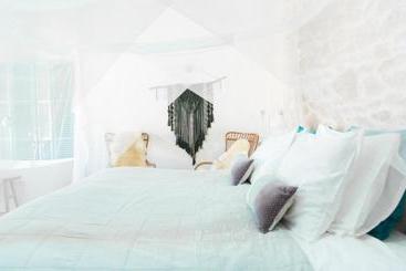 Home Hotel The Pink Pepper Tree