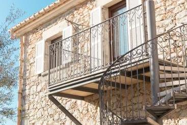 Home Hotel The Pink Pepper Tree