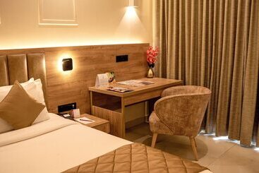 אתר נופש Tgi Star Holidays Yercaud