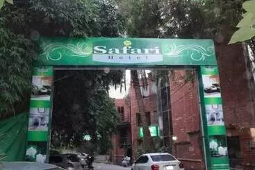 Safari Hotel Mall Road