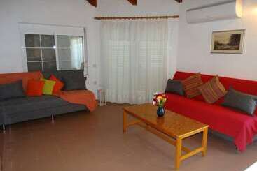 Aparthotel Aris Studios