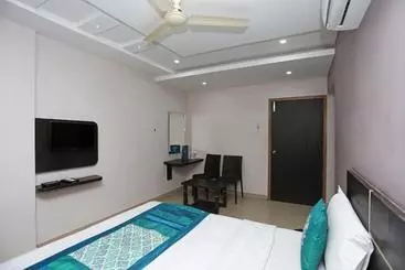 Hotel Oyo Premium Vip Road