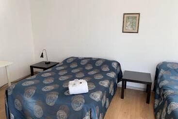 Beaconsfield Lodge Motel