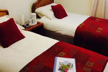 Bed and Breakfast Blue Ball