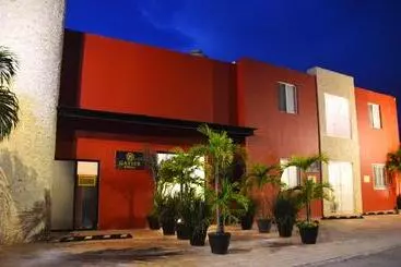 アパートホテル Hostal Gayser
