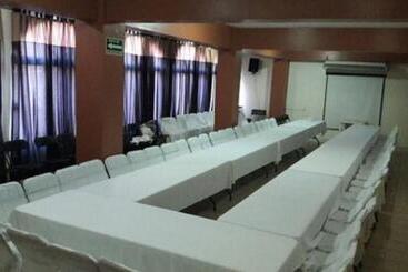 فندق Arcos Del Parque