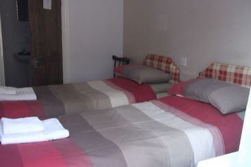 ペンション The Compasses