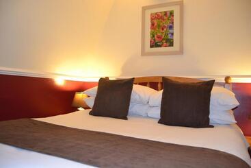 بنسيون The Lindum