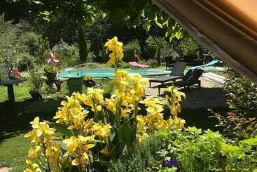 Bed and Breakfast Au   Bord Des Landes