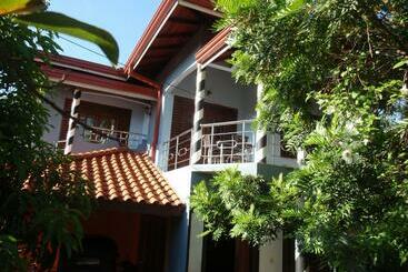 Bed and Breakfast Rock Villa Relax City Home