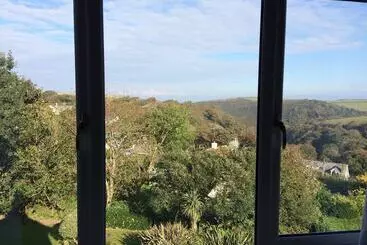 Bed and Breakfast Boscastle House