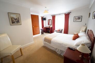 Hotel The Rest And Be Thankful Inn