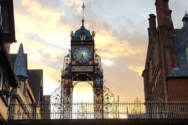 The Royal Oak Hotel And Restaurant