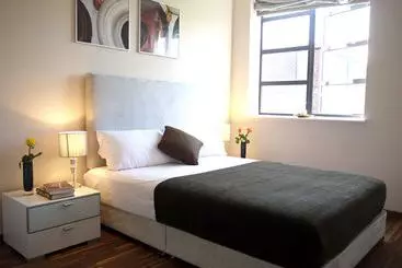 Olive Níké Apartments