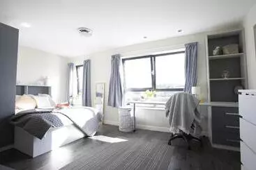 Pensionat Beaverbank Place   Campus Accommodation