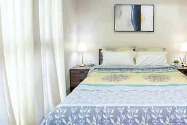 מלון דירות Exquisite 1br In Uptown Bgc