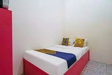 Hotel Spot On 91993 Pondok Hs Padalarang Syariah