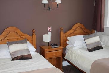 Отель The Wellington Arms