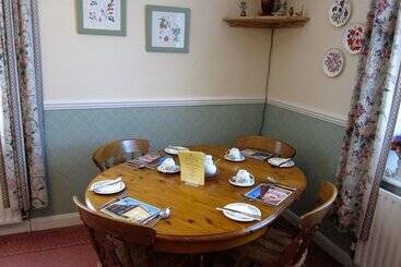 פנסיון Black Swan Guest House