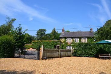 房子  Stonehenge Cottages