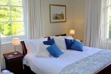 The Old Parsonage B&b