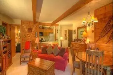 בית מלון כפרי Double Eagle Condominiums