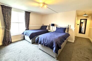 ペンション The Angove