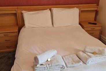 ペンション The Sanderling