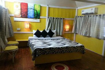 Otel Arudra At Cisco S Beach Shack & Cottages