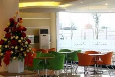 Halogen Hotel Airport Surabaya