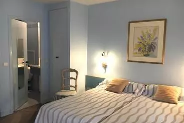 فندق Hôtel Des 3 Marches Logis Hôtel Restaurant