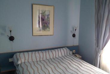 בית מלון כפרי Hôtel Des 3 Marches Logis Hôtel Restaurant