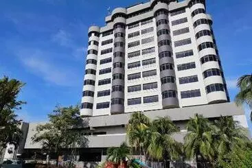 ホテル The Putra Regency