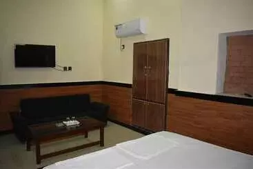 هتل De Metro Guest House