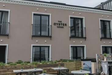 Отель Oyster House